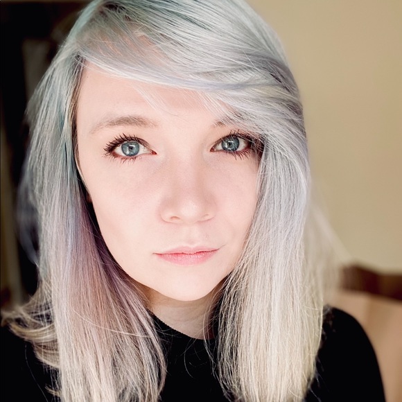 Meet your Posher, Kayla - Picture 1 of 1